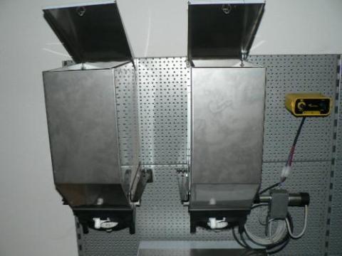 Kiváló minőségű elektromos granulátum és műtrágyaszórók Kiváló minőségű elektromos granulátum és műtrágyaszórók