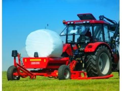 Metal-Fach Z-577 típusú vontatott bálacsomagoló eladó