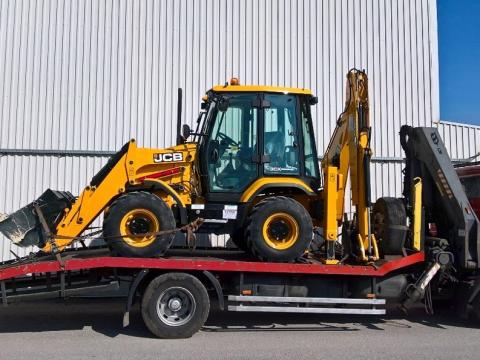SOLT!   Gépszállítás, traktor. targonca, mg. szerszám szállítás gépszállítóval 10T-ig! SOLT!   Gépszállítás, traktor. targonca, mg. szerszám szállítás gépszállítóval 10T-ig!