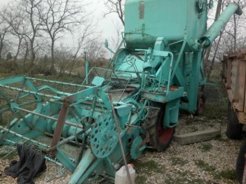 Claas kombájn bontva Claas kombájn bontva