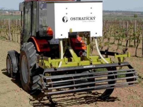Ostraticky Szőlő Gyümölcsös Mélyazító Ostraticky Szőlő Gyümölcsös Mélyazító