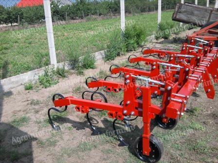 Kultivátor és tárcsák különböző kivitelben megrendelhetők