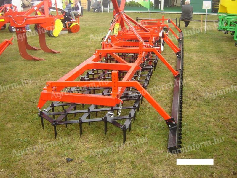 Borona 5,6 - 6,6 - 8,4 m hátsó simítóval