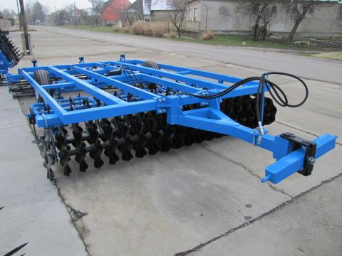 Kompaktor 3,3 méteres, Közvetlen a gyártótól Kompaktor 3,3 méteres, Közvetlen a gyártótól