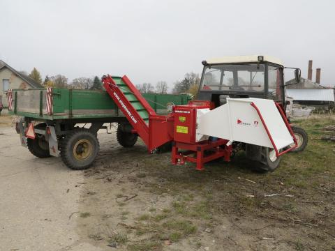 Stepkovace Urban TR110 kardános ágaprító,  ágdaráló,  (akár 6-8-12 késsel) Stepkovace Urban TR110 kardános ágaprító,  ágdaráló,  (akár 6-8-12 késsel)