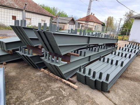 12x18x4,  5m-es 220nm csarnok,  csarnokváz,  raktár,  tároló 12x18x4,  5m-es 220nm csarnok,  csarnokváz,  raktár,  tároló