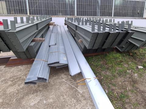 8x18x4 m, 150 nm-es csarnok, csarnokváz eladó 8x18x4 m, 150 nm-es csarnok, csarnokváz eladó