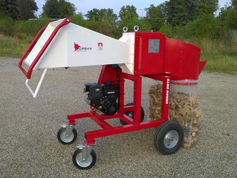 Urban SM70 benzinmotoros ágaprító,  ágdaráló,  faaprító készletről Urban SM70 benzinmotoros ágaprító,  ágdaráló,  faaprító készletről