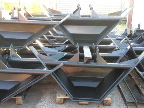 Profilkanál, trapézkanál 1:1 JCB, CAT, Komatsu