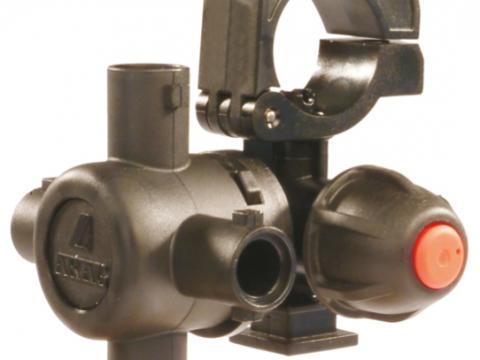 ARAG 4-es fúvókatartó,bajonettes,membránzáras,forgatható száraz szórókerethez ARAG 4-es fúvókatartó,bajonettes,membránzáras,forgatható száraz szórókerethez