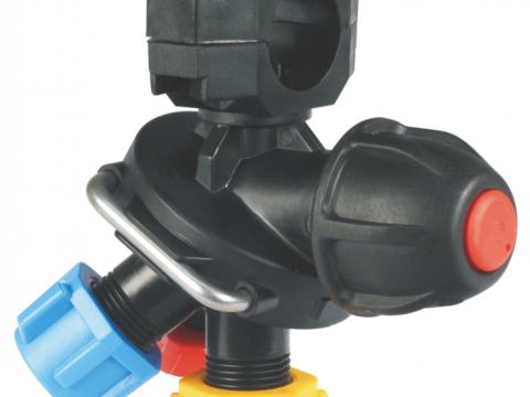 ARAG Hármas fúvókatartó,menetes 3/8 ARAG Hármas fúvókatartó,menetes 3/8