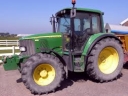 Vennék John deere traktort