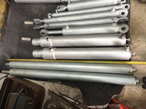 Hidraulikus munkahenger, vezérműtömb Hidraulikus munkahenger, vezérműtömb