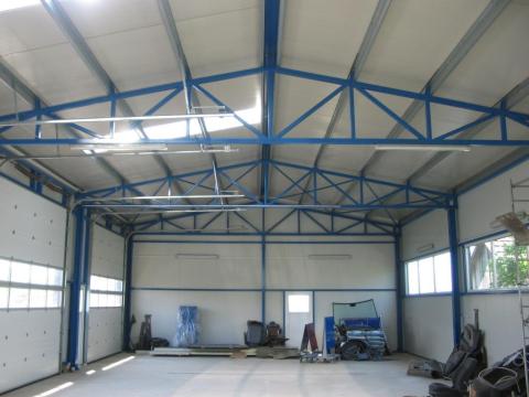 10 x 18 x 4 m új,  azonnal szállítható acélcsarnok vázszerkezet 10 x 18 x 4 m új,  azonnal szállítható acélcsarnok vázszerkezet