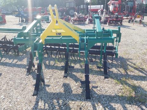 Agromerkur 5 késes lazító hosszú késsel,  dupla tüskés rögtörővel készletről Agromerkur 5 késes lazító hosszú késsel,  dupla tüskés rögtörővel készletről