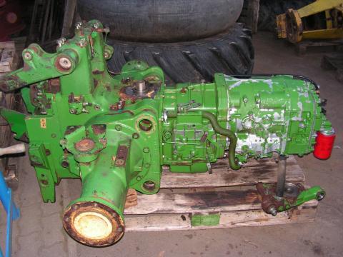 John Deere 6400 bontott váltó + lehajtás alkatrészek John Deere 6400 bontott váltó + lehajtás alkatrészek