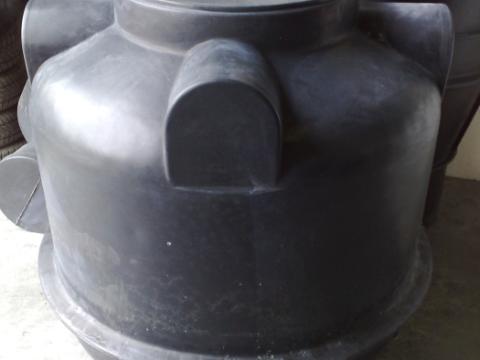 1 m3-es locsolóvíz tartály - ELADÓ 1 m3-es locsolóvíz tartály - ELADÓ