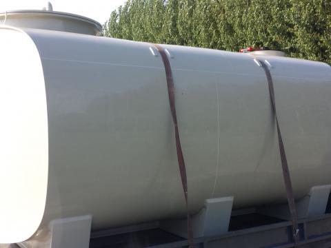 10 m3 -es PP. műanyag NITROSOL szállító tartály AJÁNLAT 10 m3 -es PP. műanyag NITROSOL szállító tartály AJÁNLAT