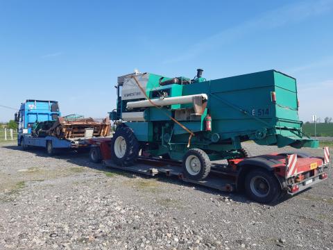 Baja! Kombájn szállítás vágóasztallal! Rába,  Silózó,  Markoló,  Rakodógép,  Mobilház Baja! Kombájn szállítás vágóasztallal! Rába,  Silózó,  Markoló,  Rakodógép,  Mobilház