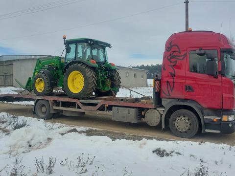Szeged! Gépszállítás, traktor, pótkocsi, mezőgazdasági eszközök szállítása kedvező áron Szeged! Gépszállítás, traktor, pótkocsi, mezőgazdasági eszközök szállítása kedvező áron