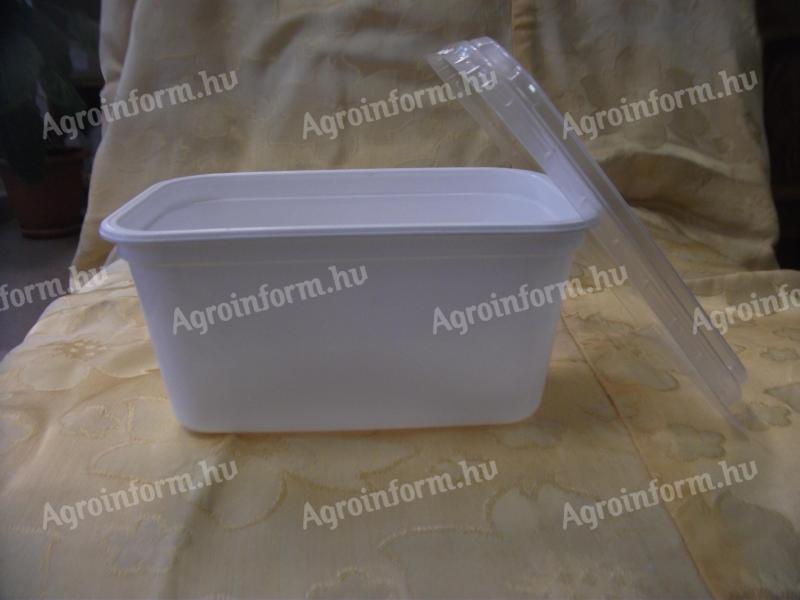 Műanyag doboz (ételes doboz),  élelmiszeripari,  fehér 500 ml-es doboz + koronás fedél eladó