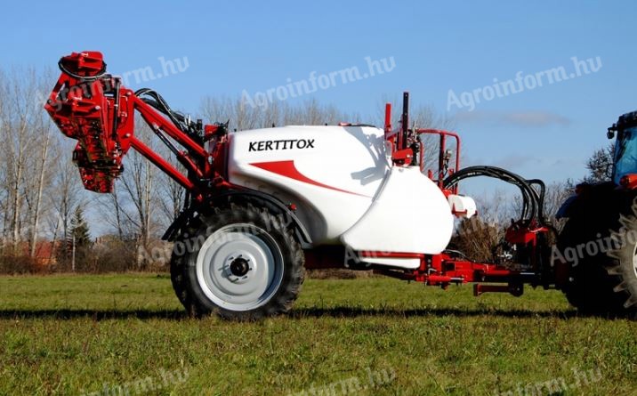 KERTITOX-FG 2500/3000L 18M / 24M vontatott permetezőgép