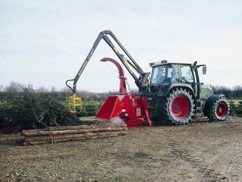 LINDDANA TP 250 K ágaprító,  ágdaráló,  faszecskázó LINDDANA TP 250 K ágaprító,  ágdaráló,  faszecskázó