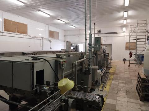 Élelmiszeripari, konzervipari, zöldség-gyümölcs feldolgozó gépek (akár 200-500 Ft/kg ár) Élelmiszeripari, konzervipari, zöldség-gyümölcs feldolgozó gépek (akár 200-500 Ft/kg ár)