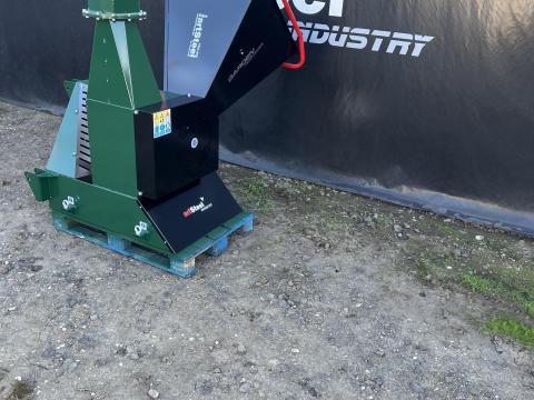 Magyar gyártású függesztett ágaprító,  artsteel TRA-500