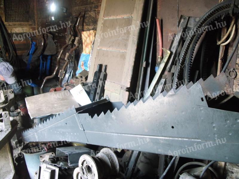 Szalmarázóláda Claas 108 és Medion típushoz eladó