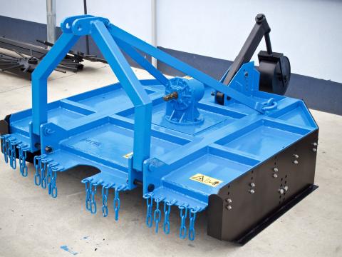 Szárzúzó 1,5 méteres Szárzúzó 1,5 méteres