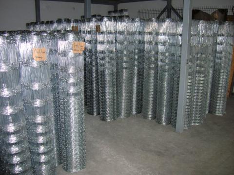 Vadhálót,  Drótfonatot,  Táblás kerítéseket,  Betonoszlopot a gyártótól Vadhálót,  Drótfonatot,  Táblás kerítéseket,  Betonoszlopot a gyártótól