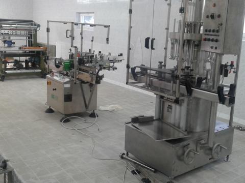 Használt szeszpalackozó gépek eladóak Használt szeszpalackozó gépek eladóak