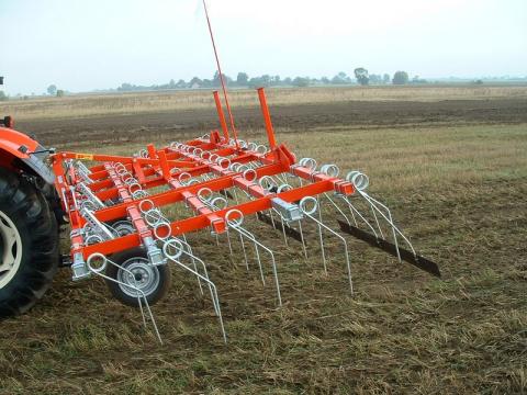 GAMMA-5,  5 m és 6,5 m gyomfésűk kedvező áron GAMMA-5,  5 m és 6,5 m gyomfésűk kedvező áron