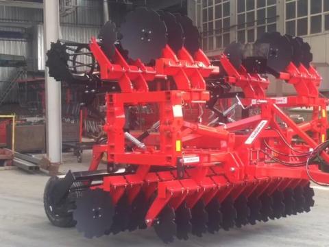 Özdöken 5 m-es vontatott rövidtárcsa