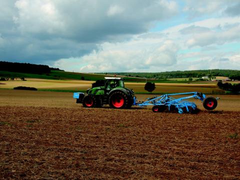 LEMKEN Kompakt grubber Kristall 9 LEMKEN Kompakt grubber Kristall 9