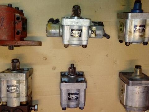 Hidraulika szivattyúk és szervohengerek targonca alkatrészekhez