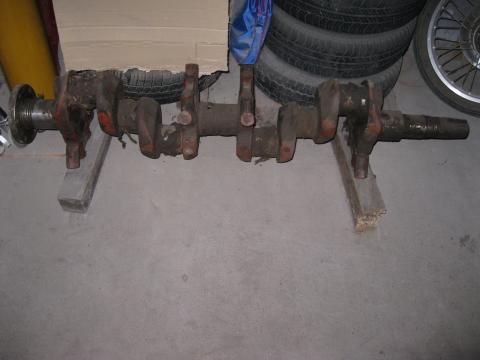 T-130 dózer főtengely