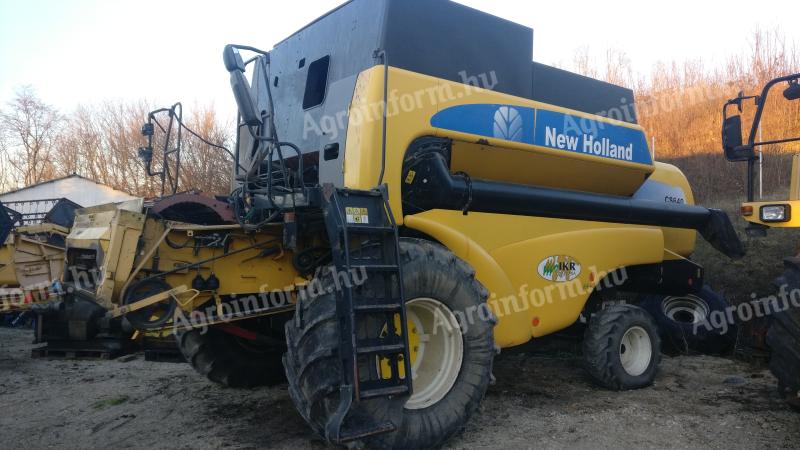 NEW HOLLAND CS640 BONTOTT ALKATRÉSZ