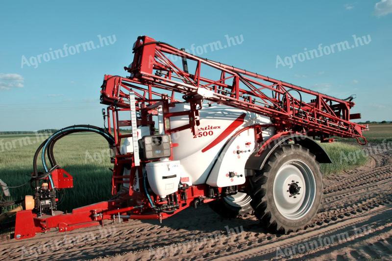 KERTITOX - Basic Line 2500/3000 L - 18/20/21 AFL vontatott szántóföldi permetezőgép