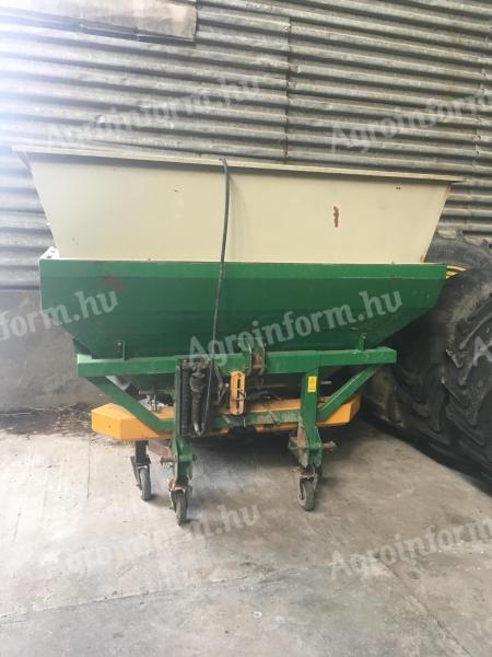 Műtrágyaszóró eladó – 1000 literes tartály, hidraulikus működtetés
