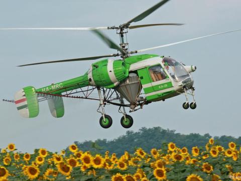 Légi növényvédelem - műtrágyaszórás,  helikopteres permetezés Légi növényvédelem - műtrágyaszórás,  helikopteres permetezés