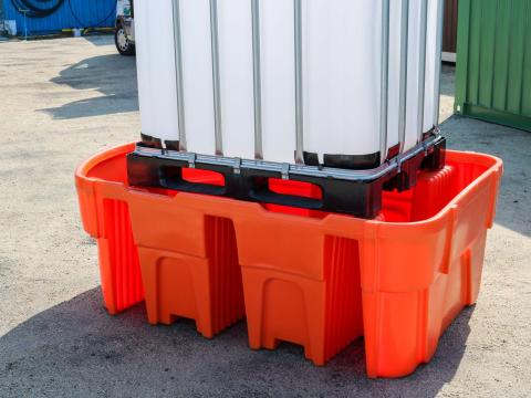 Kármentőtálca IBC tartály alá, 1050 liter Kármentőtálca IBC tartály alá, 1050 liter