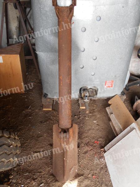 UNHZ 500-as markolóhoz támasztóláb eladó