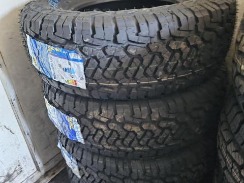 31x10,5R15 Comforser A/T új 4x4 terep gumiabroncs