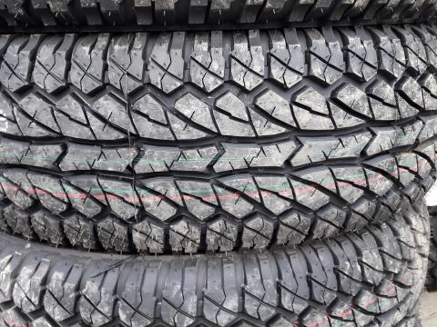 31X10, 5R15 109Q COMFORSER Aplus A/T ÚJ 4X4 VEGYES GUMI FEHÉR FELIRATTAL 31X10, 5R15 109Q COMFORSER Aplus A/T ÚJ 4X4 VEGYES GUMI FEHÉR FELIRATTAL