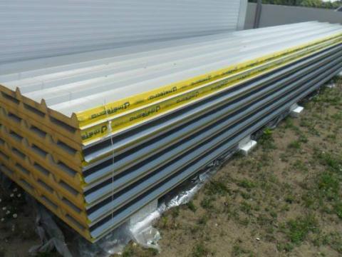 Szendvicspanel BOMBA ÁRON Szendvicspanel BOMBA ÁRON