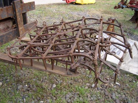 Eladó borona Eladó borona