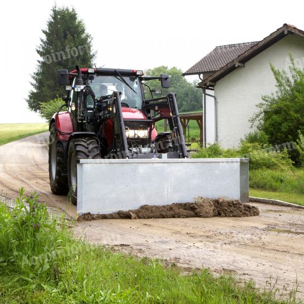 Fliegl tisztító és tolólemez/takarító pajzs készleten