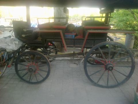 Eladó hintó! Eladó hintó!